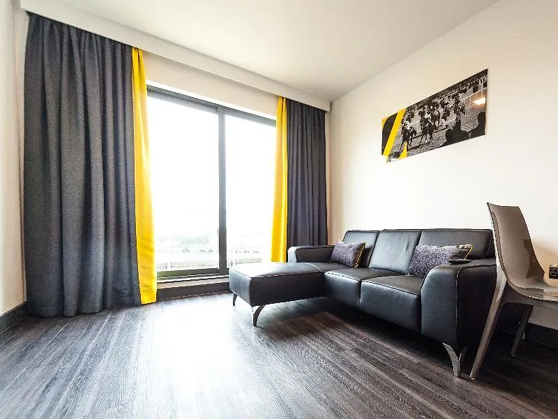 ****  Roomzzz Aparthotel Chester City Egyesült Királyság